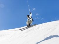 FB体育在线-锡安关键时刻挺身而出，老鹰加时鏖战力克新疆队