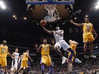 FB体育官方网站-北欧铁骑碾压东欧白鹰，马龙演绎一个人的王朝—瑞典完胜波兰的夜晚，谁在统治全场？