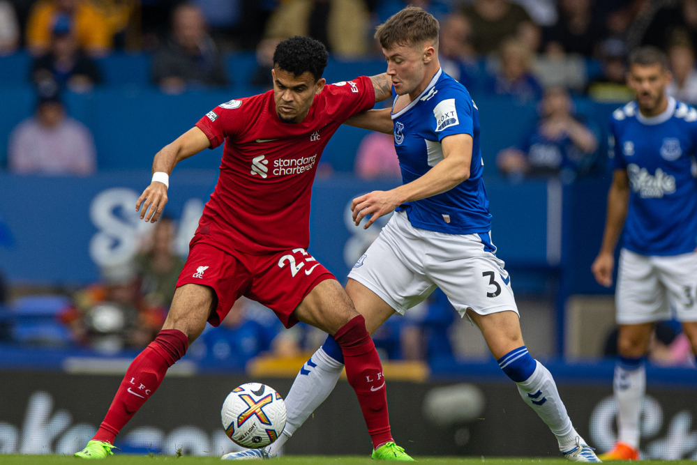 包含法兰克福主场平局，难解难分的对决的词条