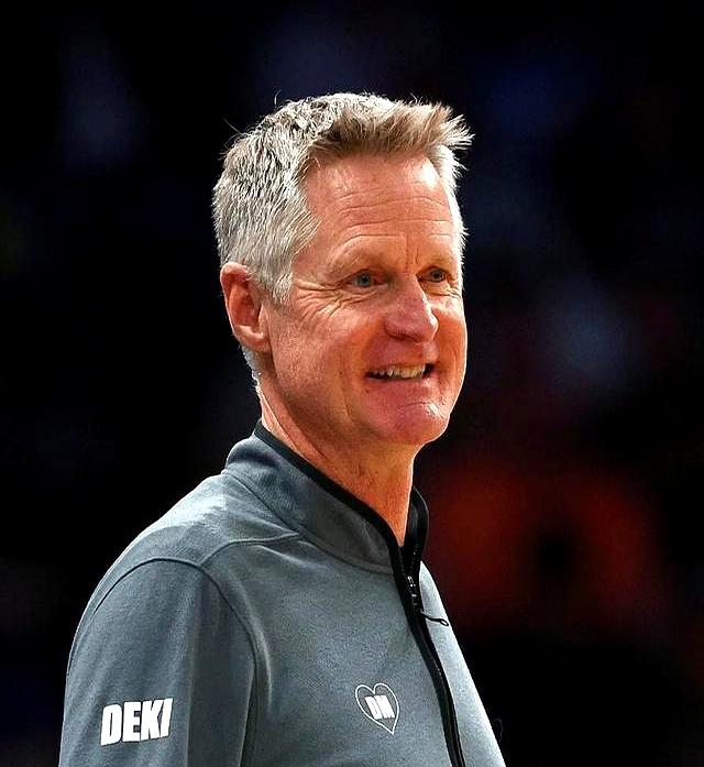 金州勇士主帅斯蒂夫科尔恢复健康