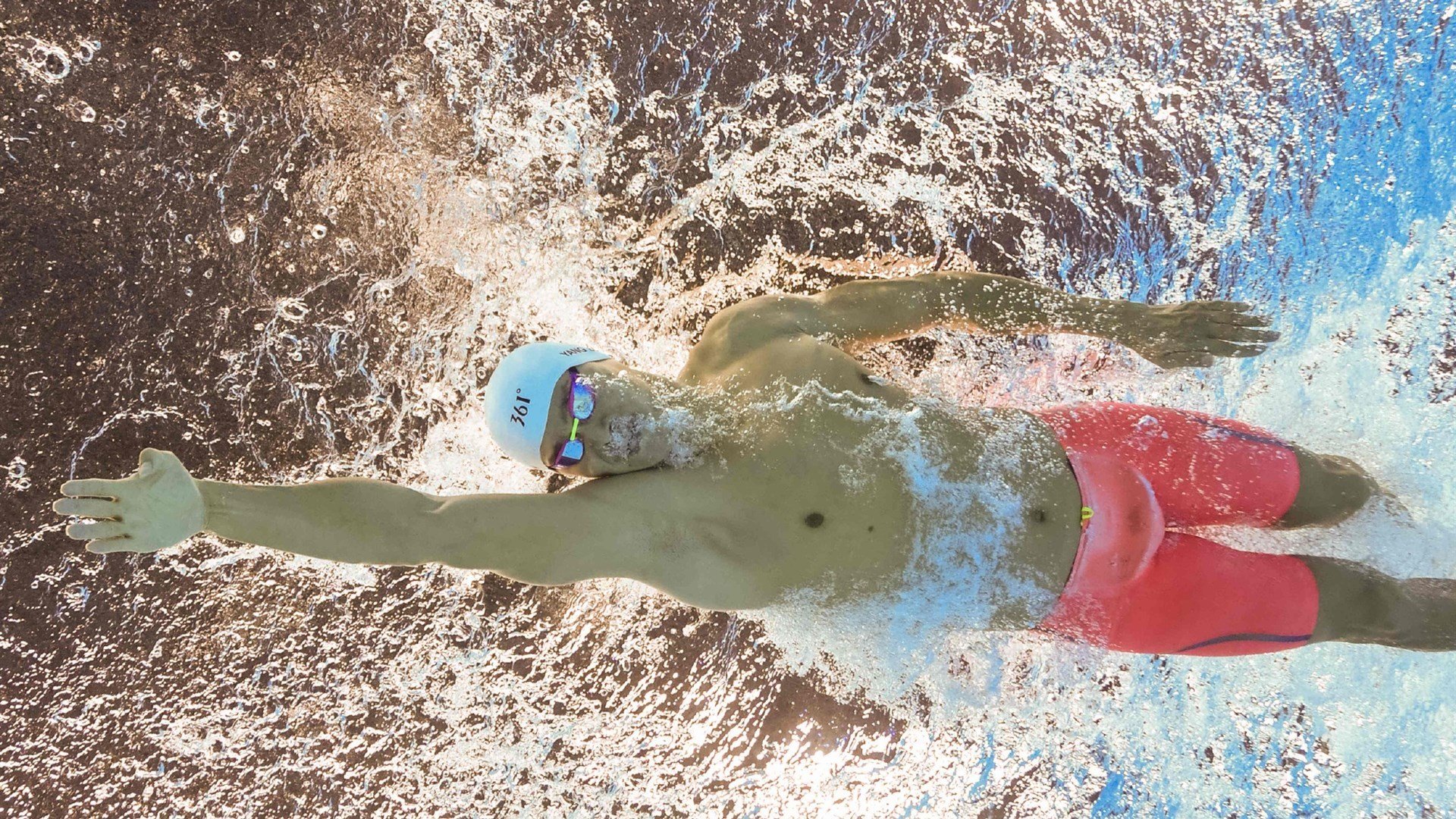 智利绝杀里昂,阿什拉夫一锤定音,诠释现代边卫的终极高光